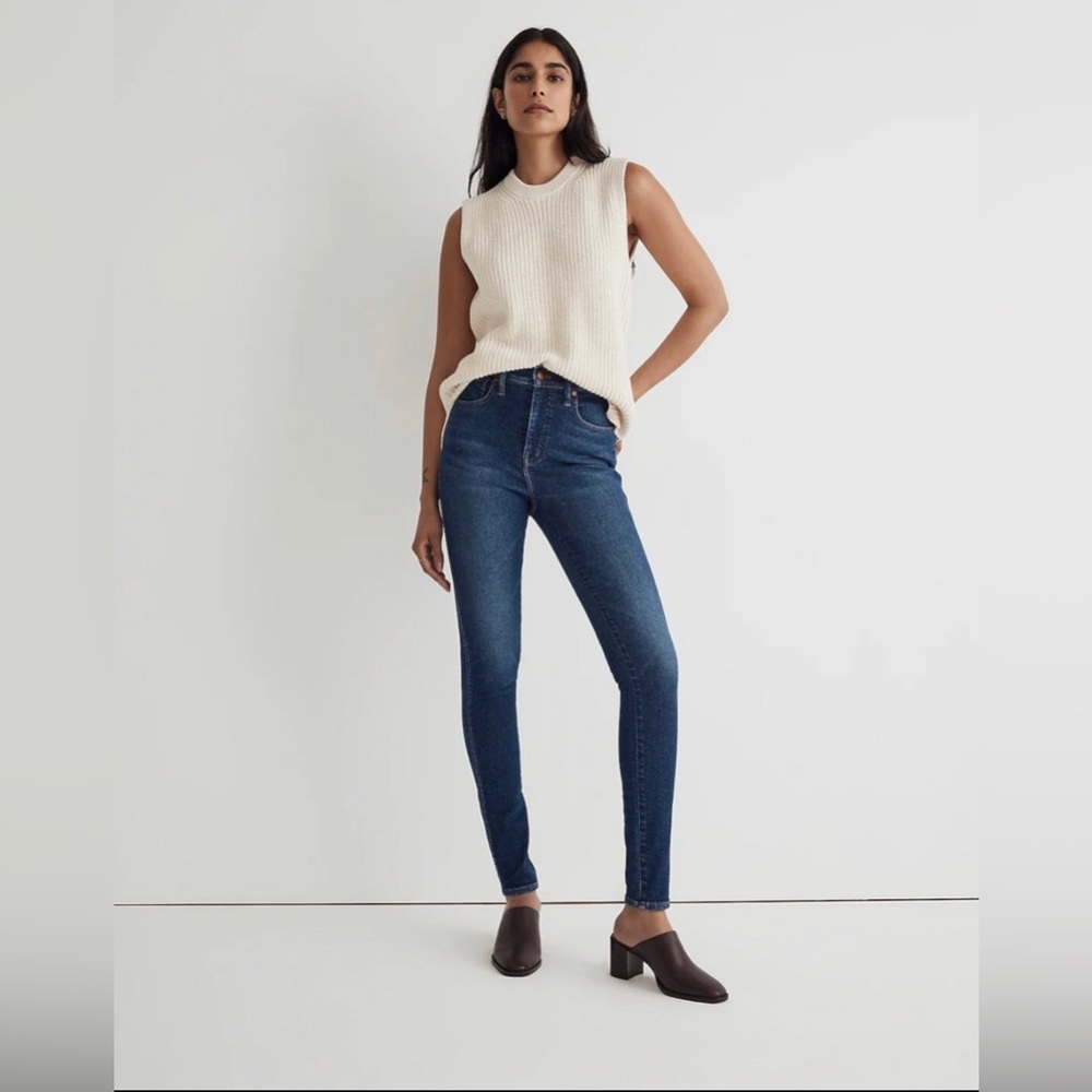Madewell 10” High Rise Skinny Jeans in Dark Wash LIKE NEW